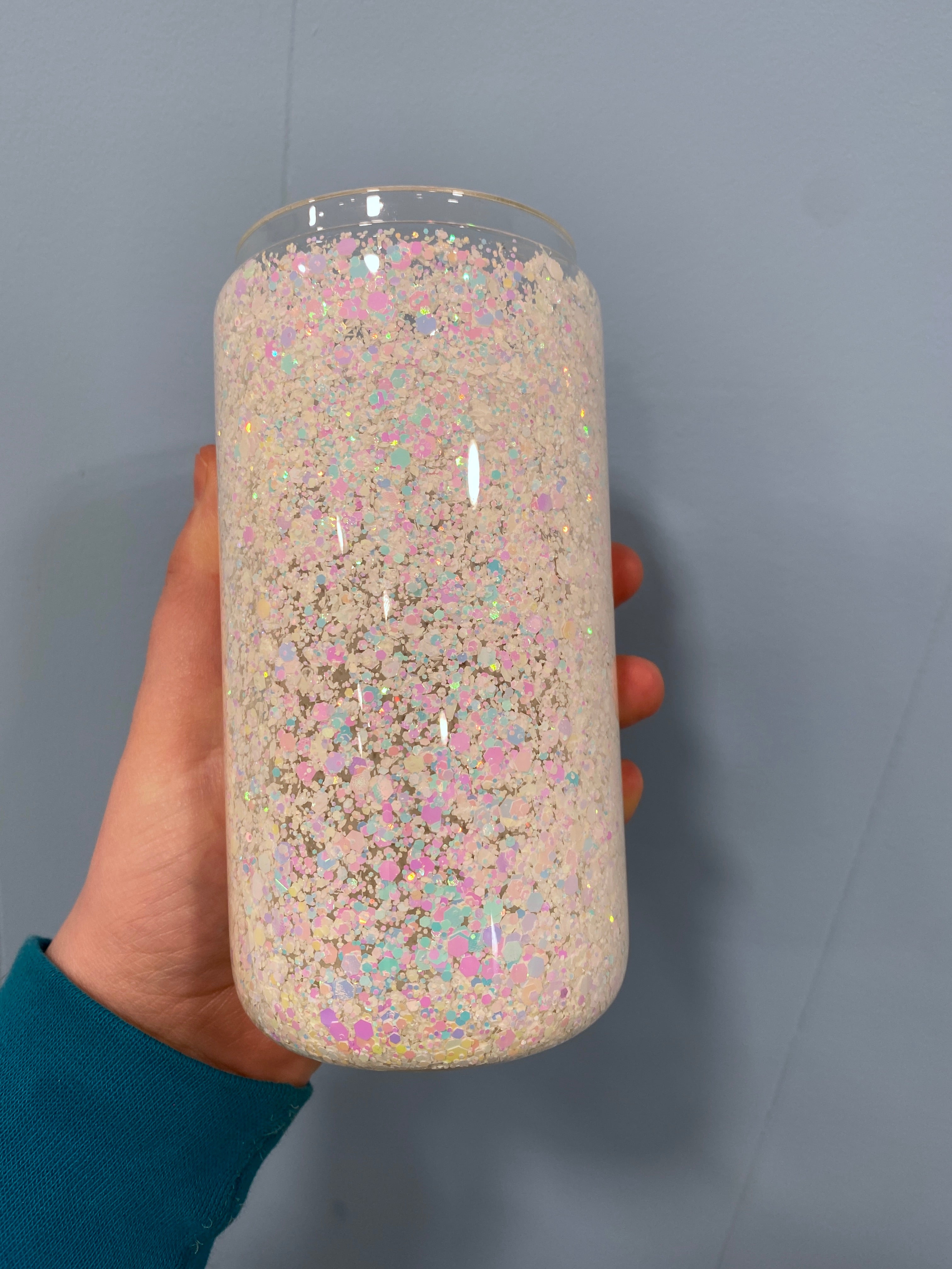 ✨Snowglobe Glass Cans✨