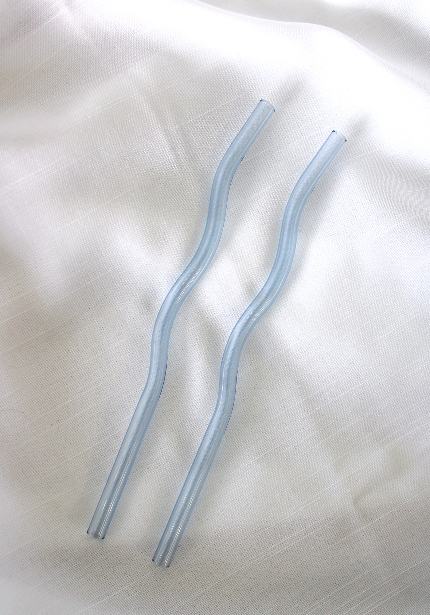 Single Medium Blue Squiggle Reusable Glass Drinking Straw – Roy