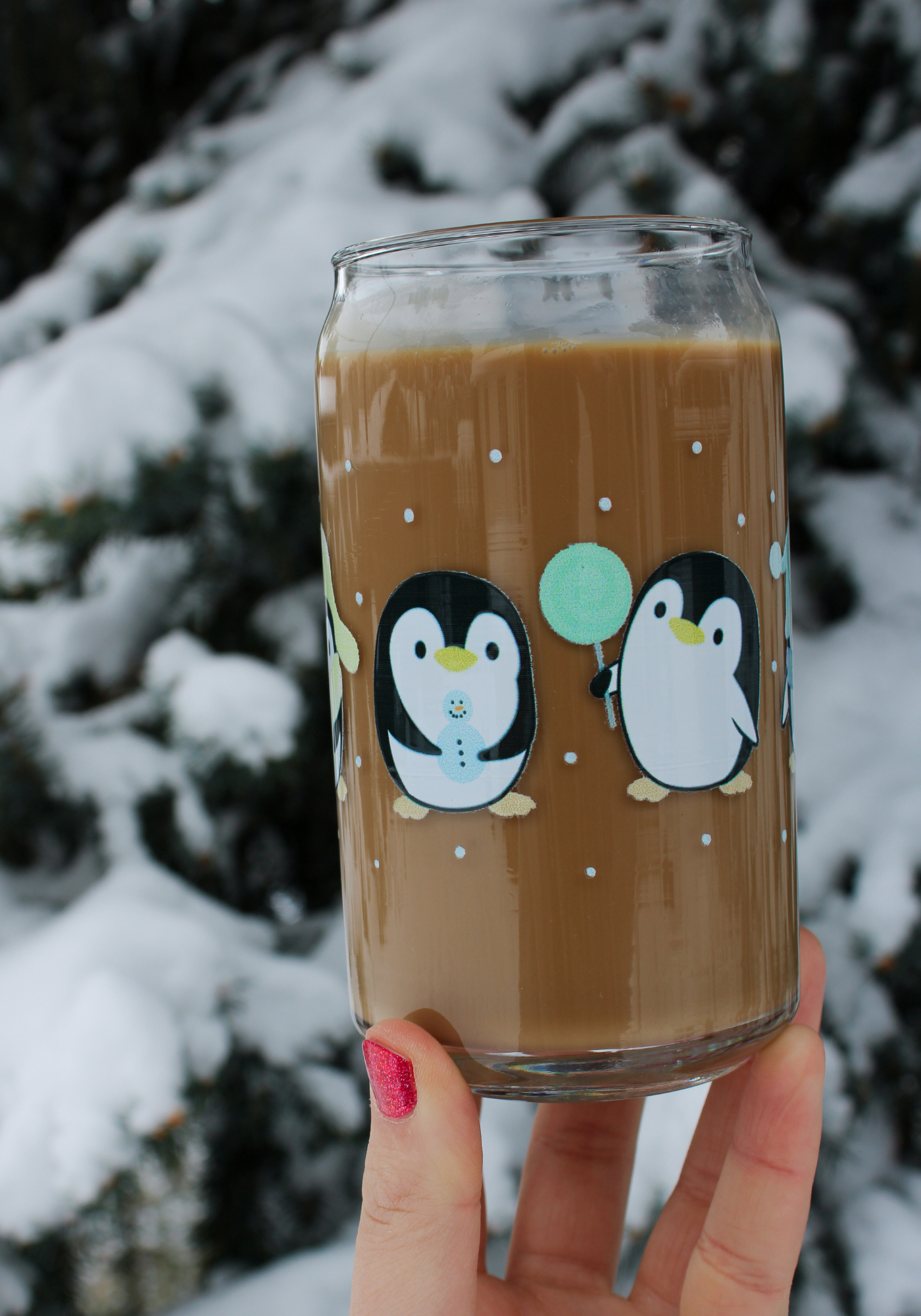 Playful Penguins Glass Can❄️