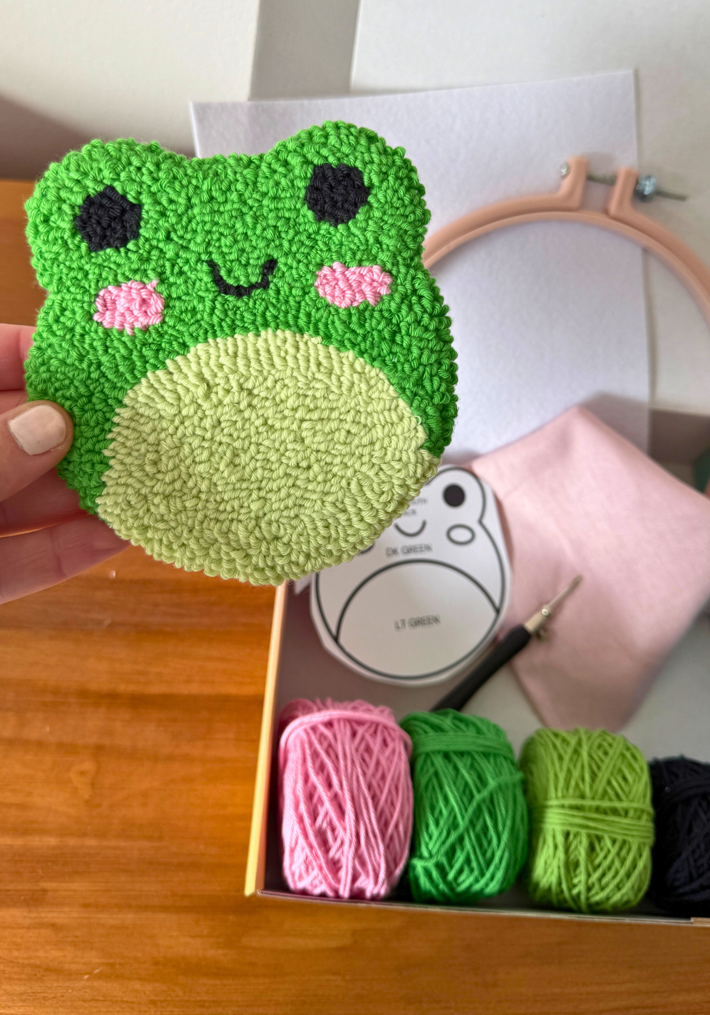 Froggy Mug Rug Punch Needle Kit