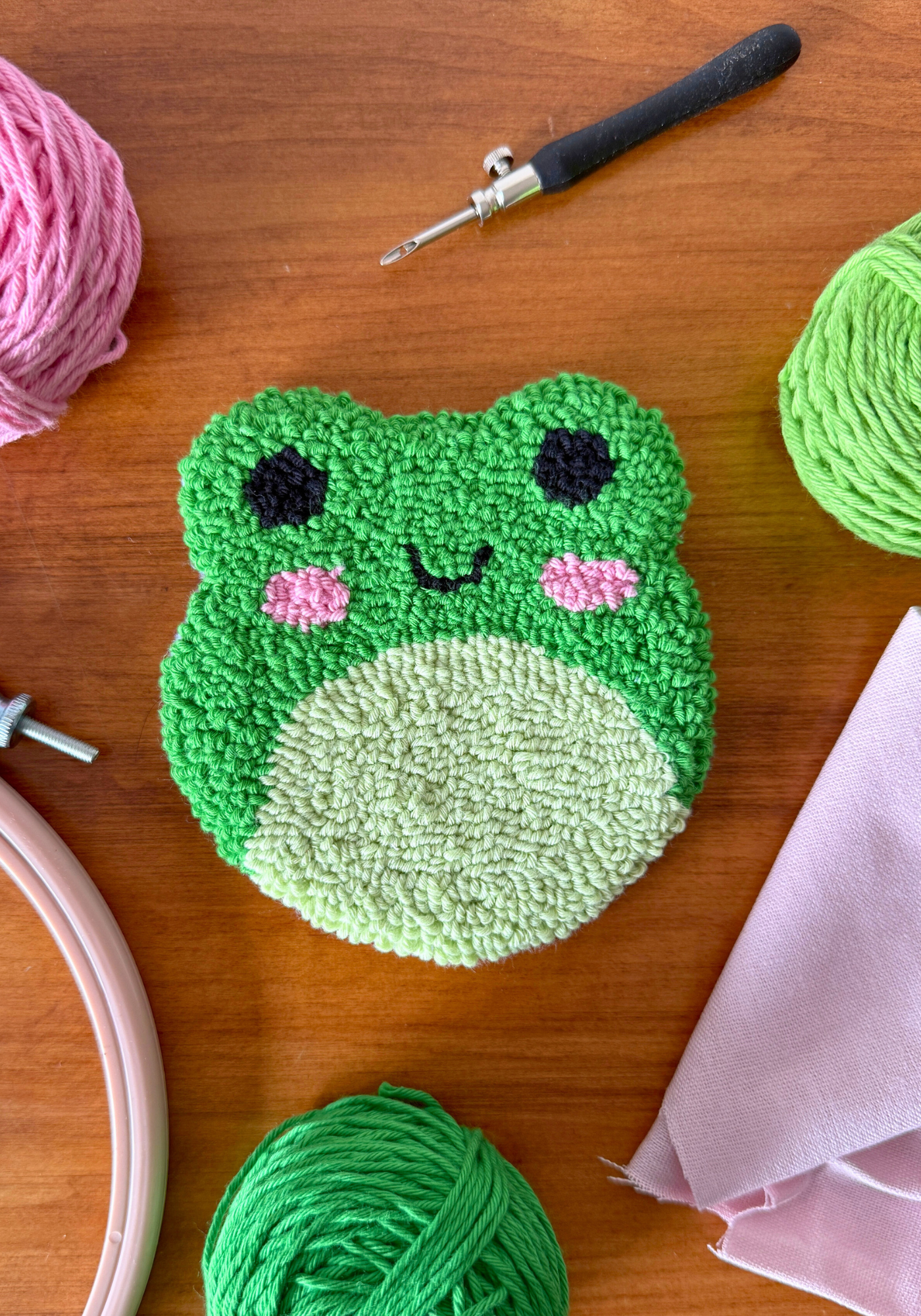 Froggy Mug Rug Punch Needle Kit