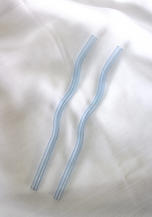 Single Light Blue Squiggle Reusable Glass Drinking Straw